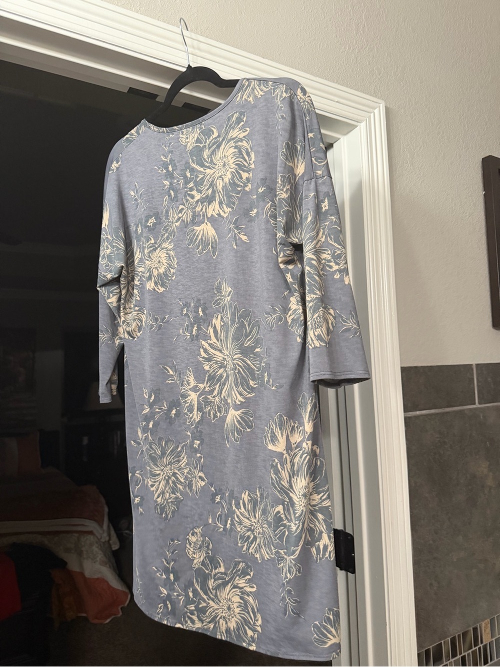 Women's Floral Shift Dress in Light Blue and Cream